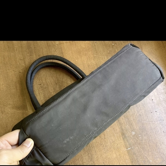 Authentic Prada handbag - Picture 9 of 13